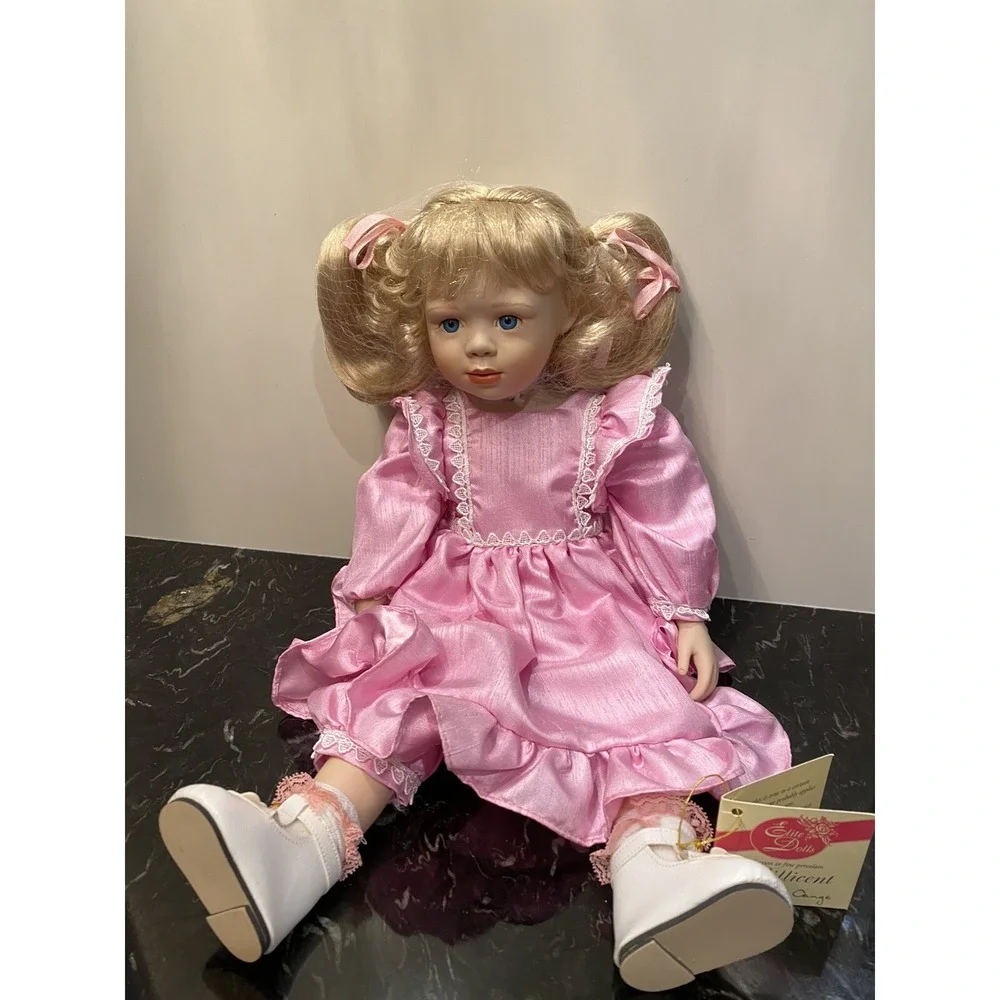 Elite Doll Collection excellent comes